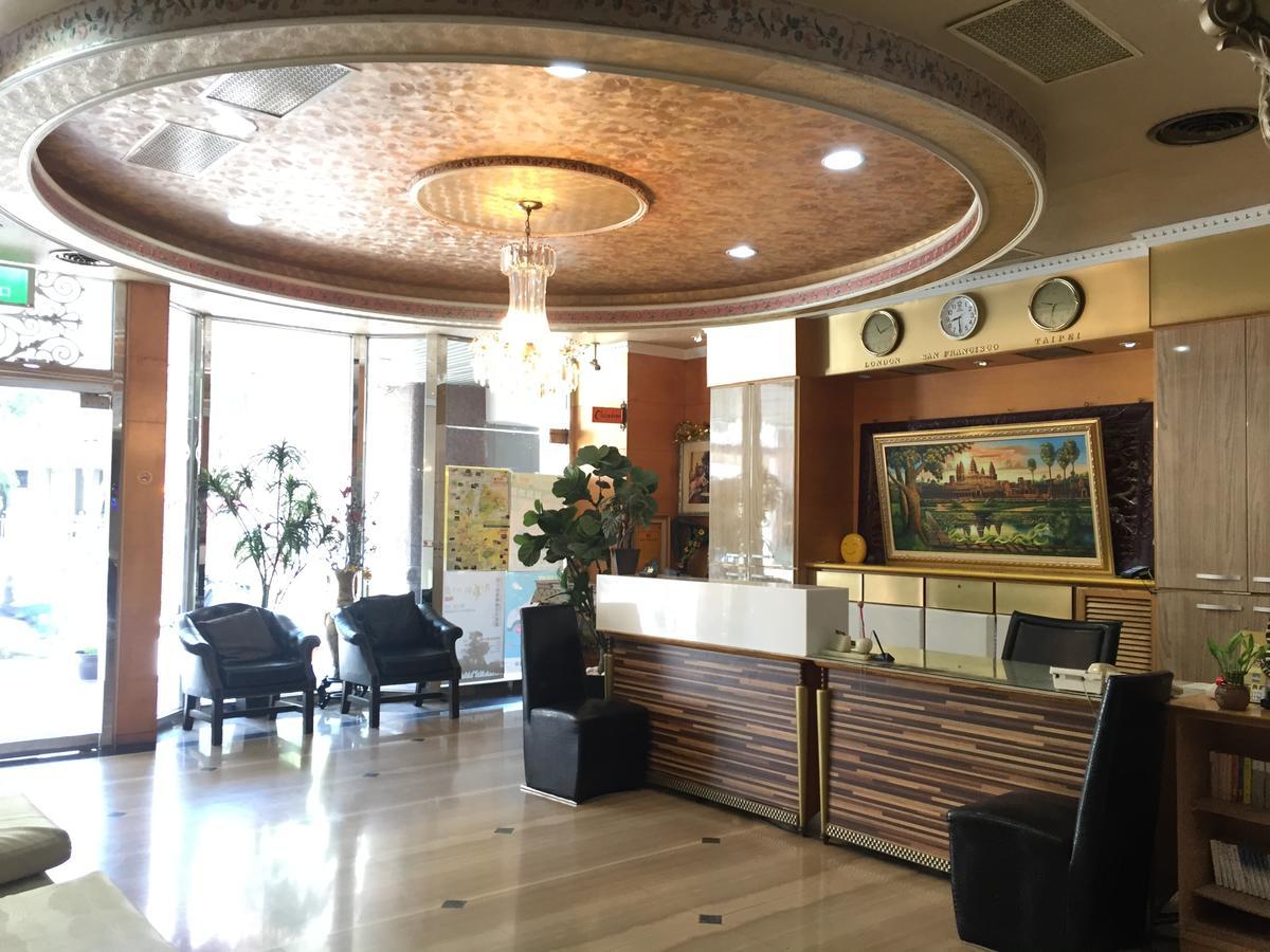 Berkeley Business Hotel Zhongzheng Hsinchu City Exterior photo